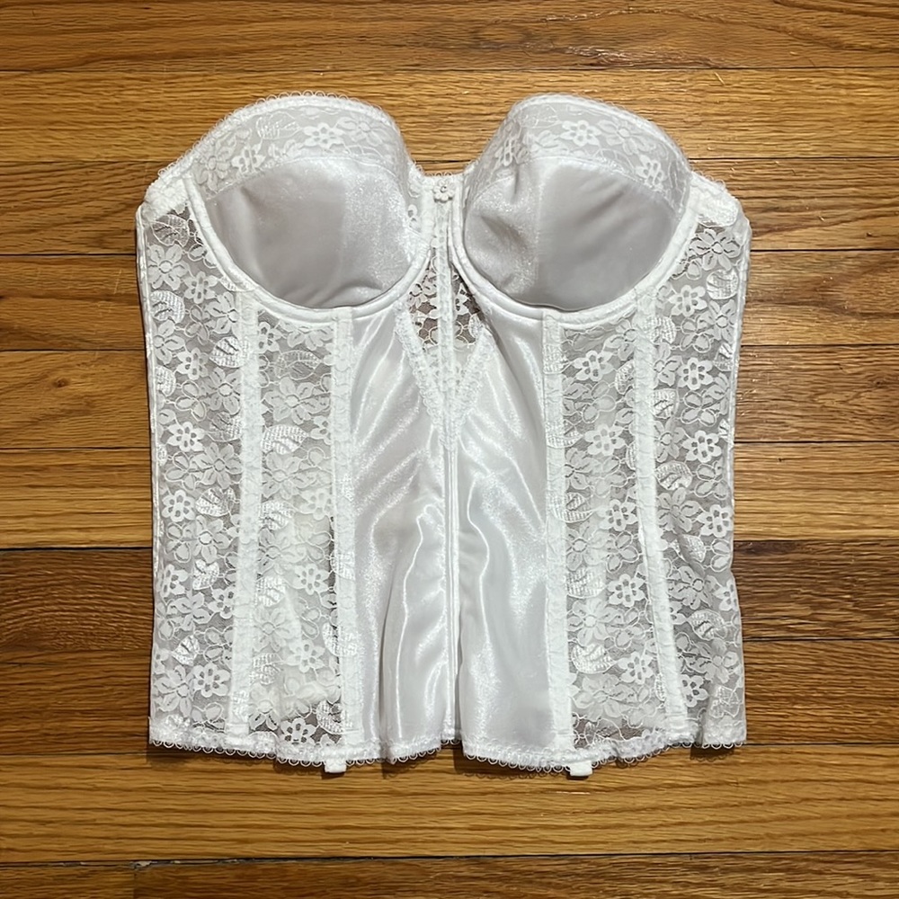 NWOT Corset Bra/ Lingerie for brides or formal wear